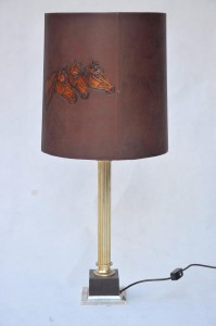 Lampa ze skórzanym  kloszem