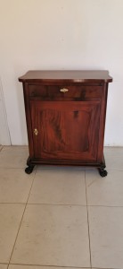 Szafka jednodrzwiowa mahoń piramidalny 