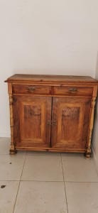 Szafka orzechowa eklektyczna 