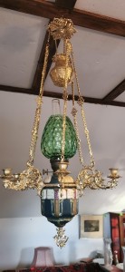 Oryginalna działająca lampa naftowa majolika 