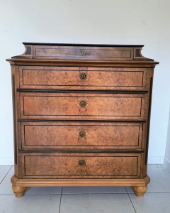 Pięcioszufladowa komoda biedermeier 