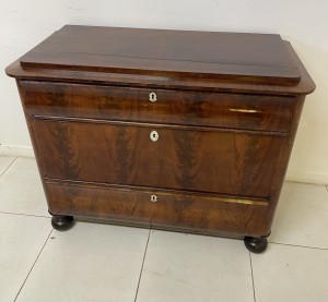 Komoda Biedermeier
